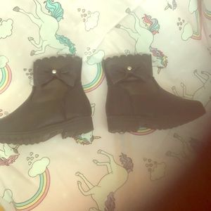Girls Boots